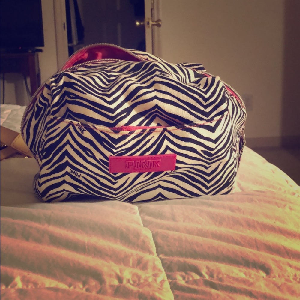 Victoria’s Secret Pink makeup bag